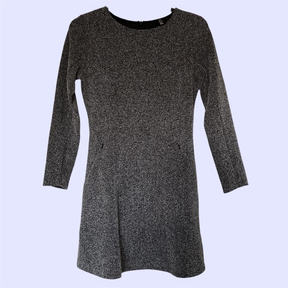 H&M Grey Knit Long Sleeve Dress in size 8